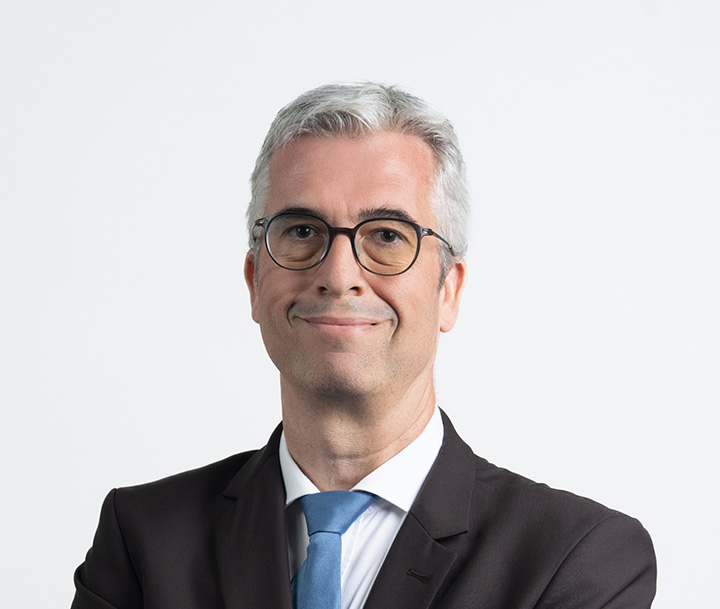 Dr. Stephane Desruelles