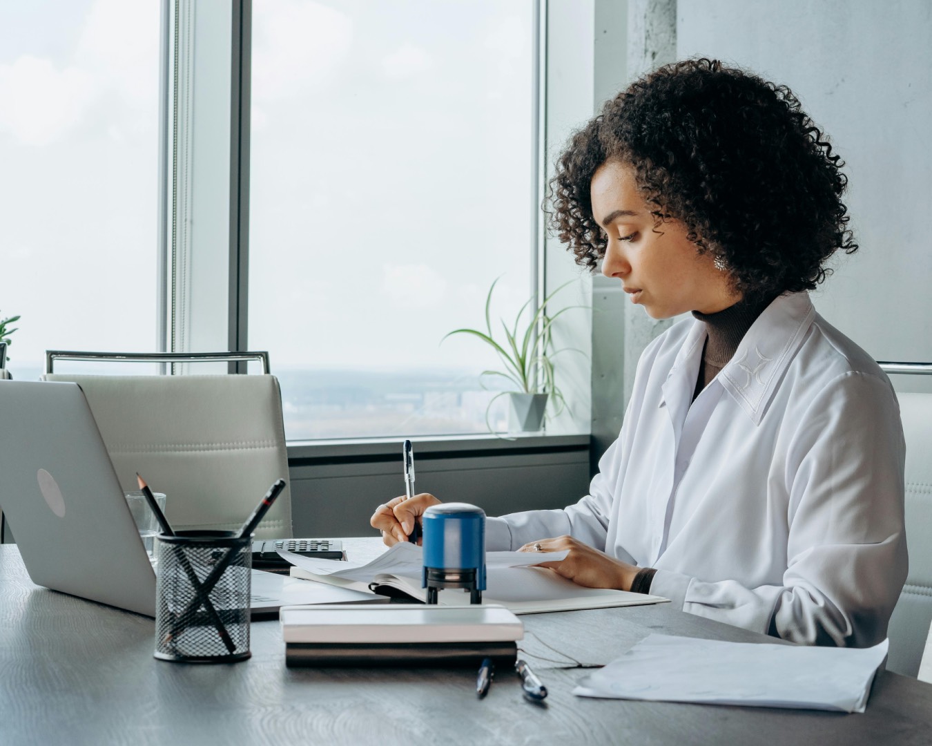 الوظائف الإدارية الشاغرة