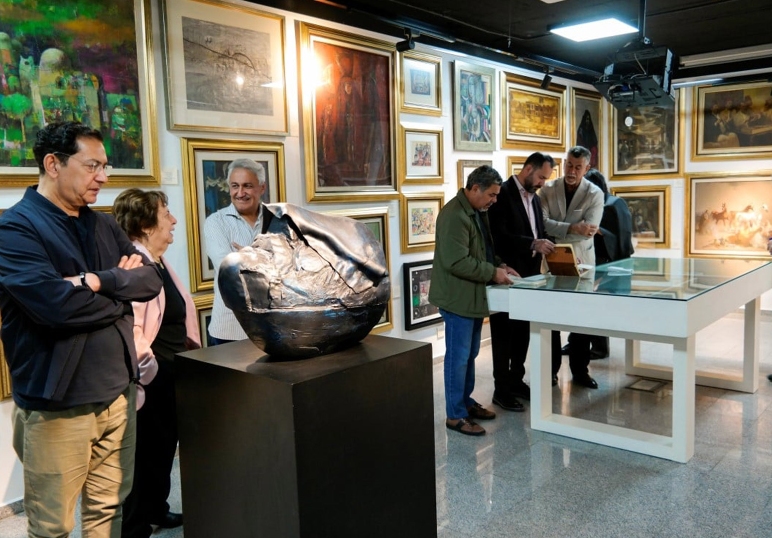 Docteur Hasanain Al Ibrahimi et la collection d'art Al Ibrahimi : de la passion à la documentation.