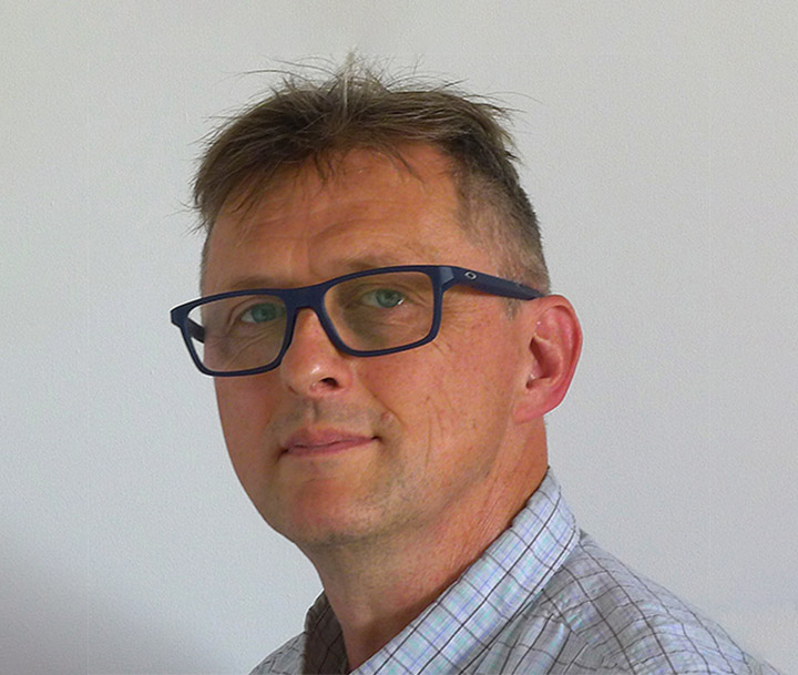 الأستاذ ريتشارد شيرمور